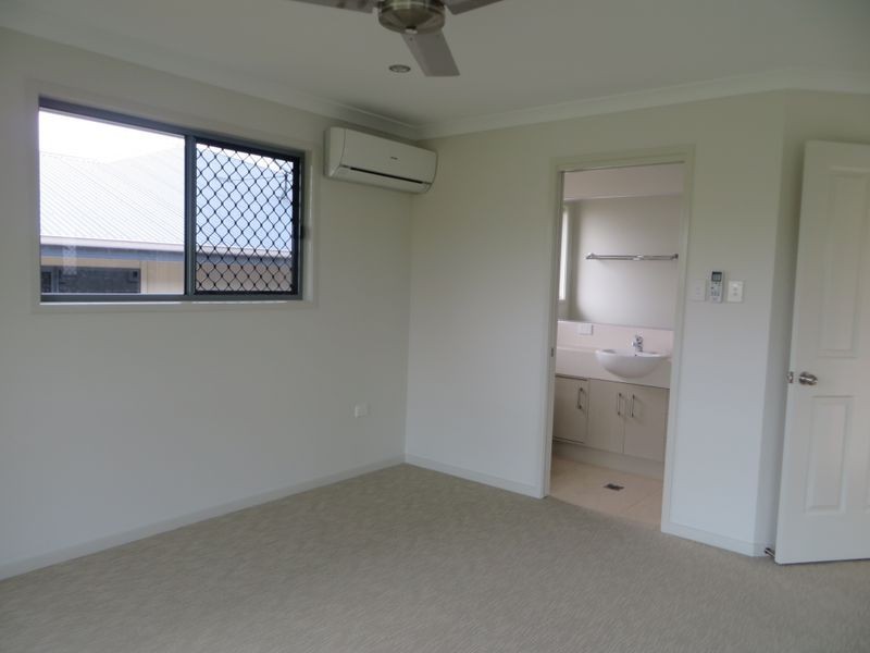 15 STELLA STREET, Boyne Island QLD 4680