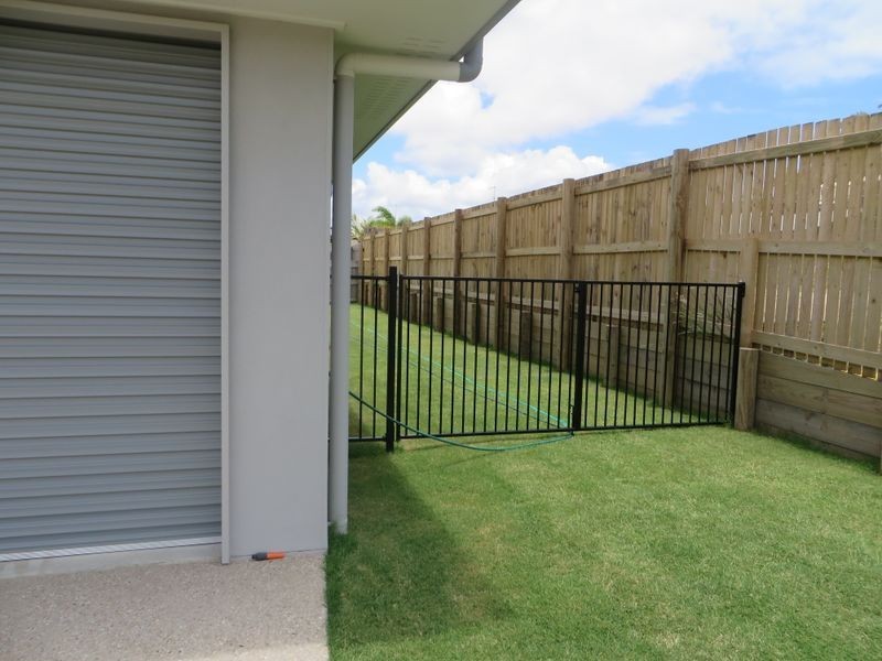 15 STELLA STREET, Boyne Island QLD 4680