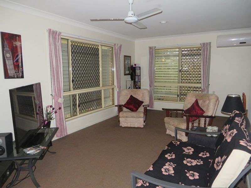 23 LOMANDRA STREET, Boyne Island QLD 4680