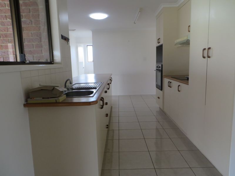 2 DENCHLEY STREET, Tannum Sands QLD 4680
