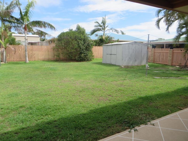 2 DENCHLEY STREET, Tannum Sands QLD 4680