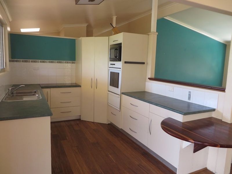 6 TARCOOLA DRIVE, Boyne Island QLD 4680
