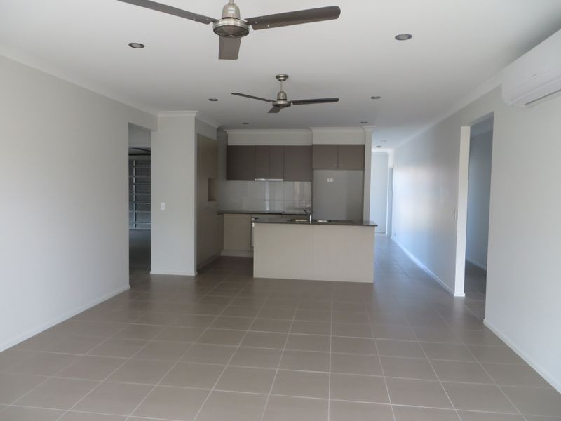 32 KOOLIVOO PARADE, Boyne Island QLD 4680