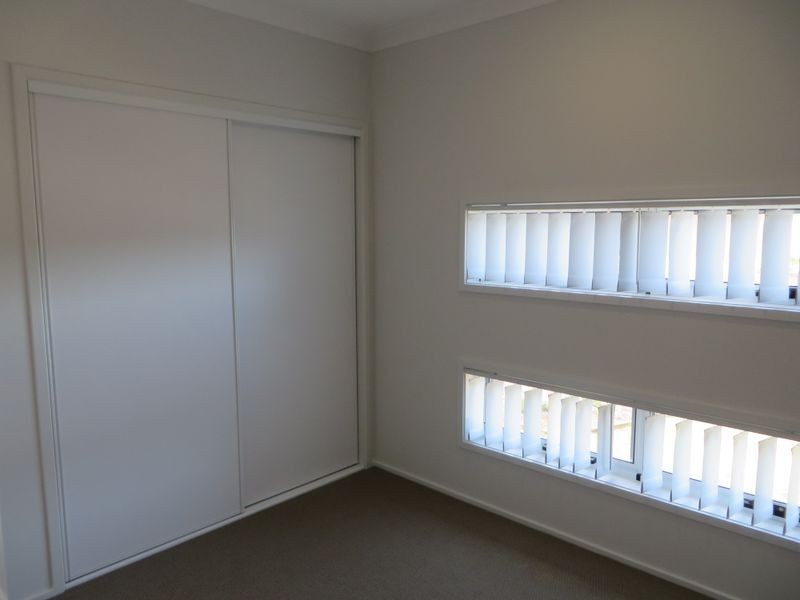 32 KOOLIVOO PARADE, Boyne Island QLD 4680