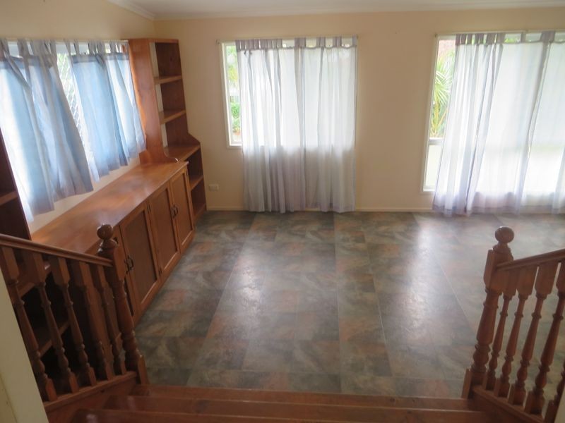 6 HAYES STREET, Boyne Island QLD 4680