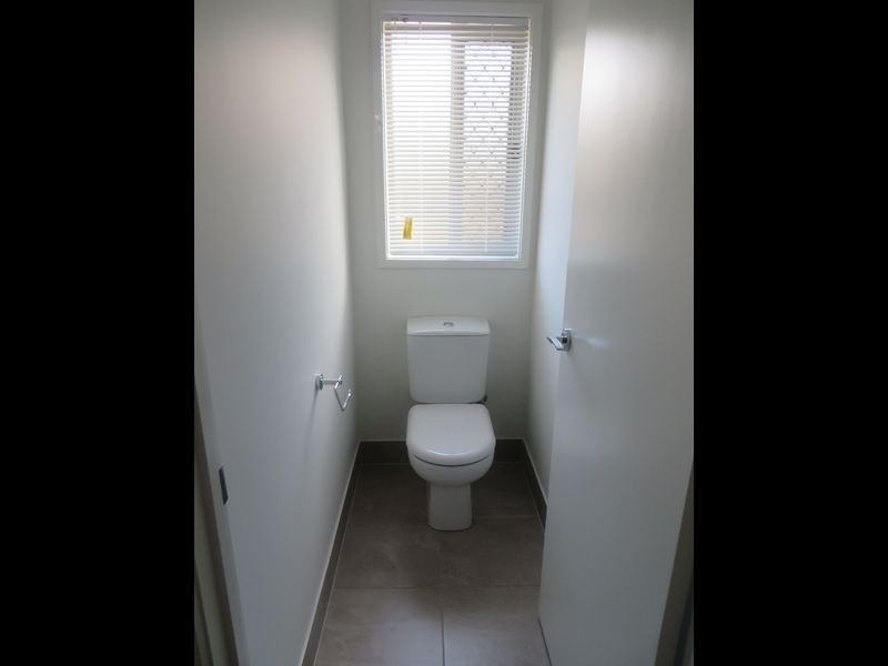 6 WABBY STREET, Boyne Island QLD 4680