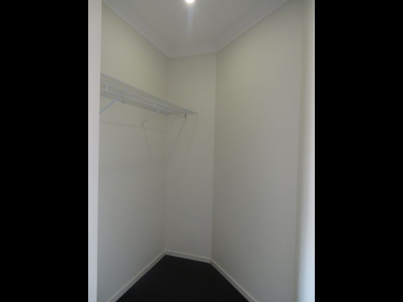 7 WABBY STREET, Boyne Island QLD 4680
