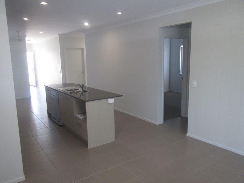4 WABBY STREET, Boyne Island QLD 4680