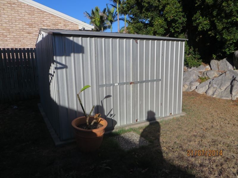 15 LOMANDRA STREET, Boyne Island QLD 4680