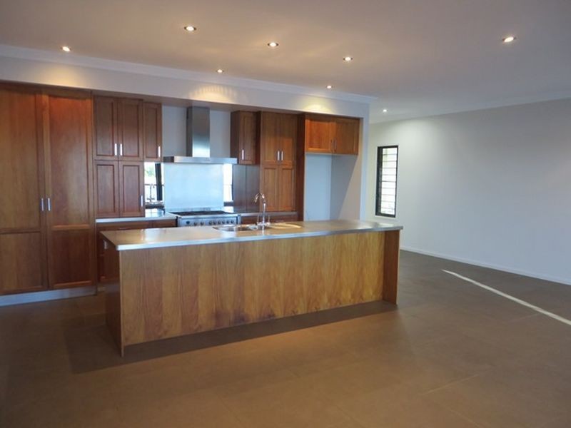 22 ISLAND ESPLANADE, Boyne Island QLD 4680