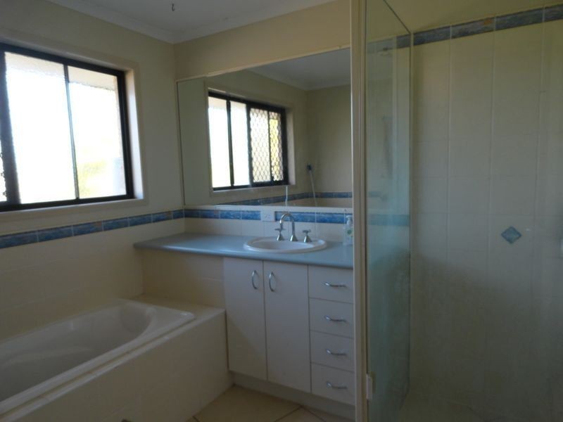 35 DEDEKIND AVENUE, Benaraby QLD 4680