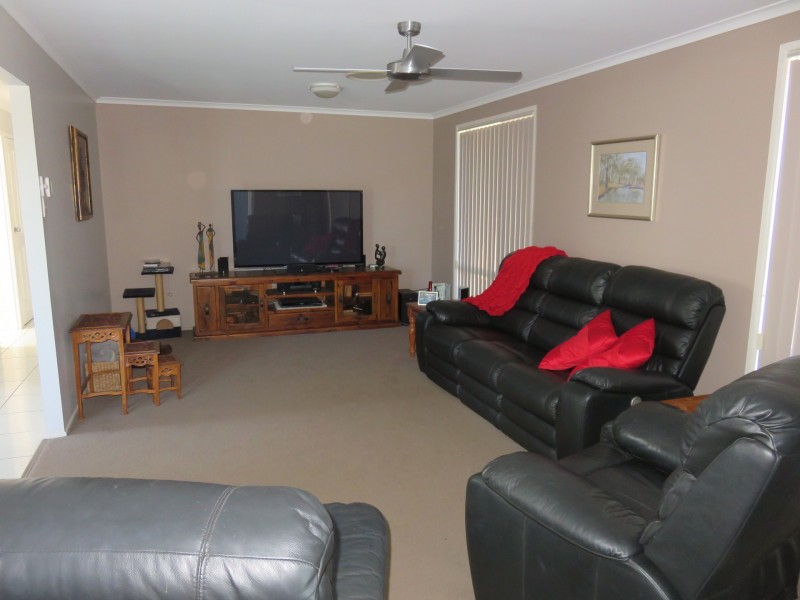 16 Langdon Street, Tannum Sands QLD 4680