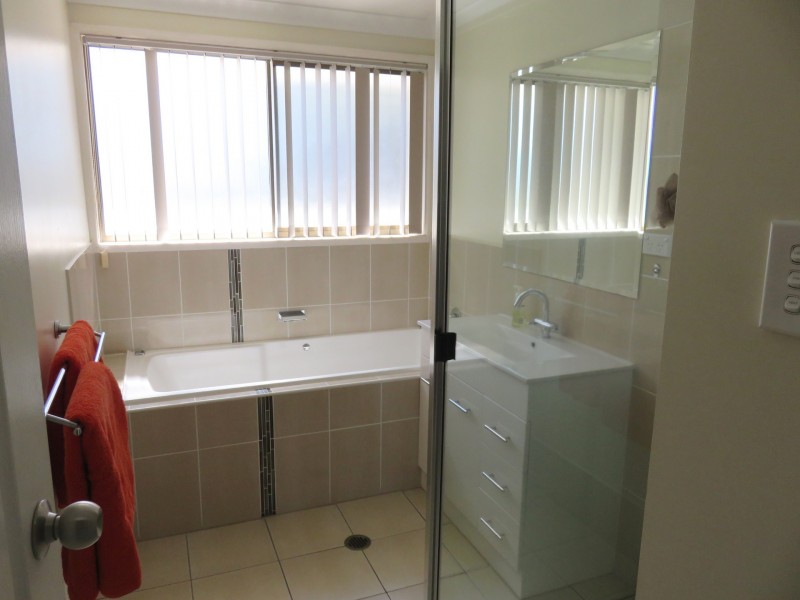 16 Langdon Street, Tannum Sands QLD 4680