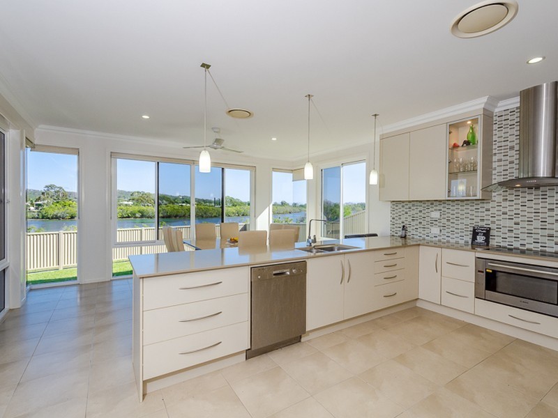 26 Riverside Drive, Tannum Sands QLD 4680