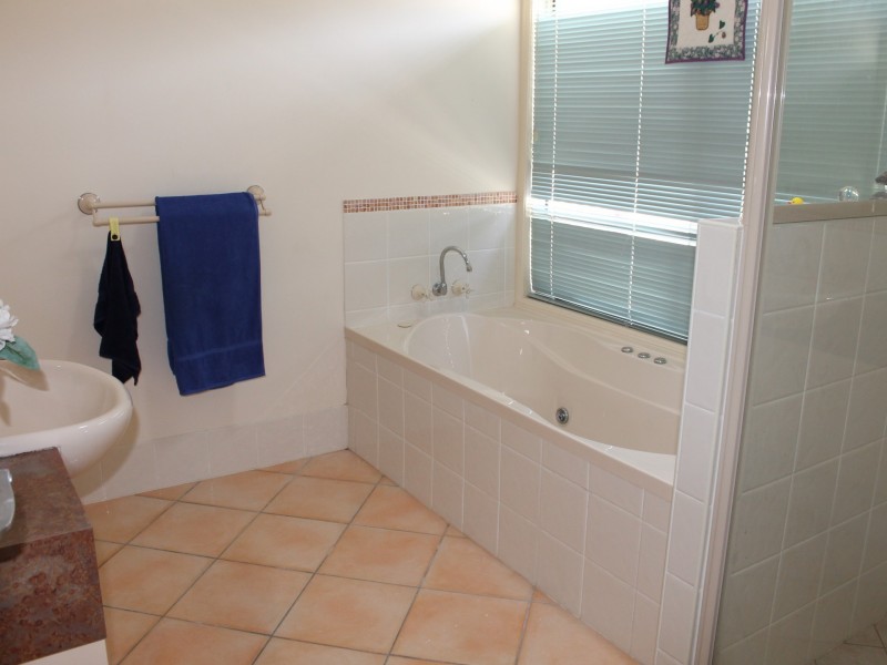 50 Baruby Boulevard, Benaraby QLD 4680