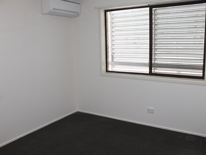 75 Katandra Street, Boyne Island QLD 4680