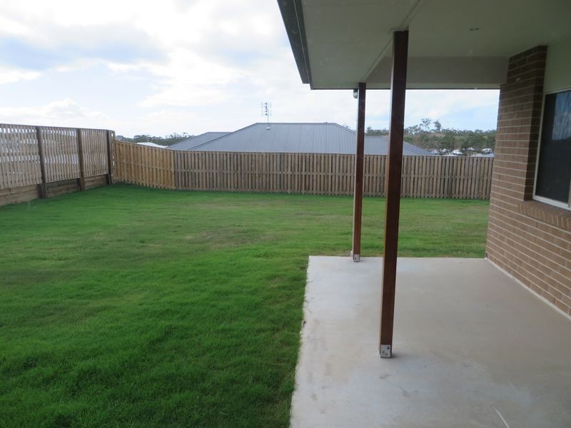 2 LENTHALL STREET, Boyne Island QLD 4680