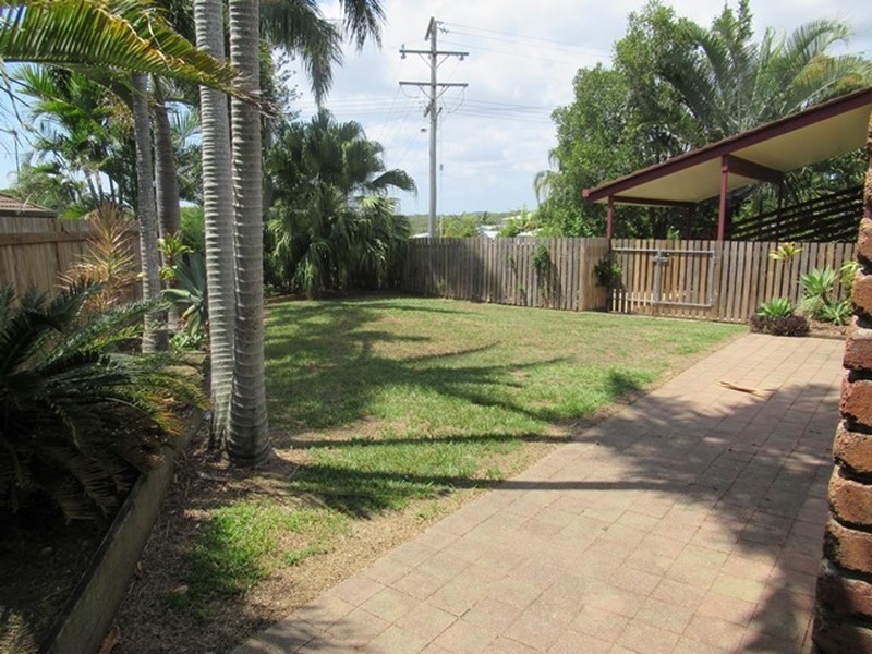 39 EDWARD STREET, Boyne Island QLD 4680
