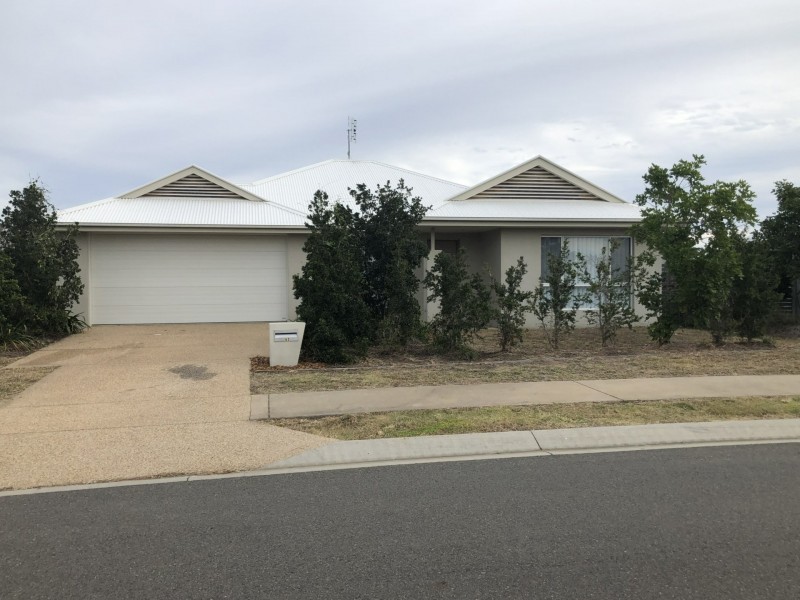 43 CLOVER CRESCENT, Boyne Island QLD 4680