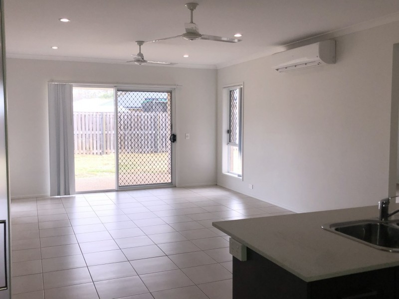 43 CLOVER CRESCENT, Boyne Island QLD 4680