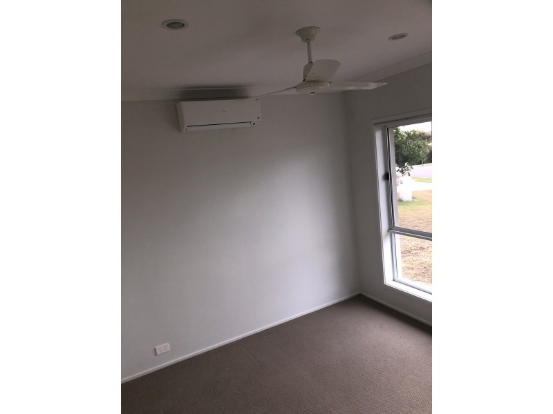 43 CLOVER CRESCENT, Boyne Island QLD 4680
