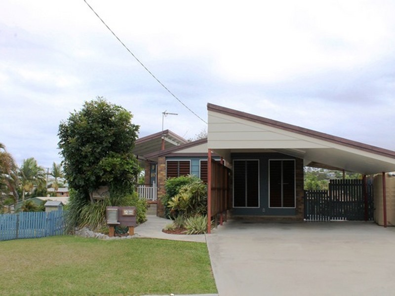 12 Fitzroy Court, Boyne Island QLD 4680