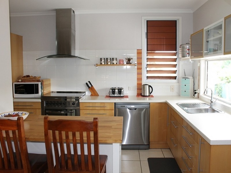 12 Fitzroy Court, Boyne Island QLD 4680