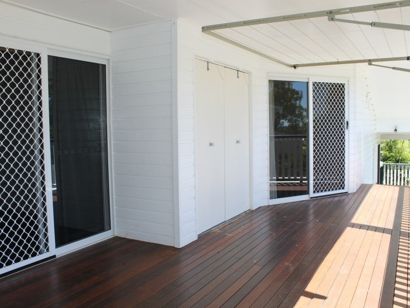 6 Charles Crescent, Tannum Sands QLD 4680