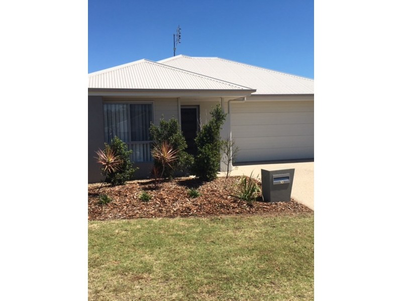 10 Clover Crescent, Boyne Island QLD 4680