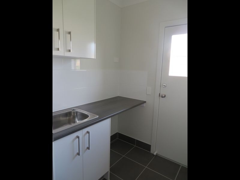 11 CLOVER CRESCENT, Boyne Island QLD 4680