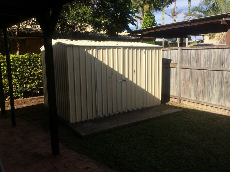 6 SALGADO STREET, Boyne Island QLD 4680