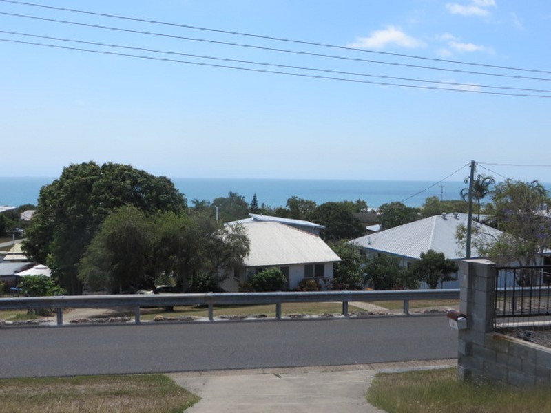 7 Pacific Avenue, Tannum Sands QLD 4680