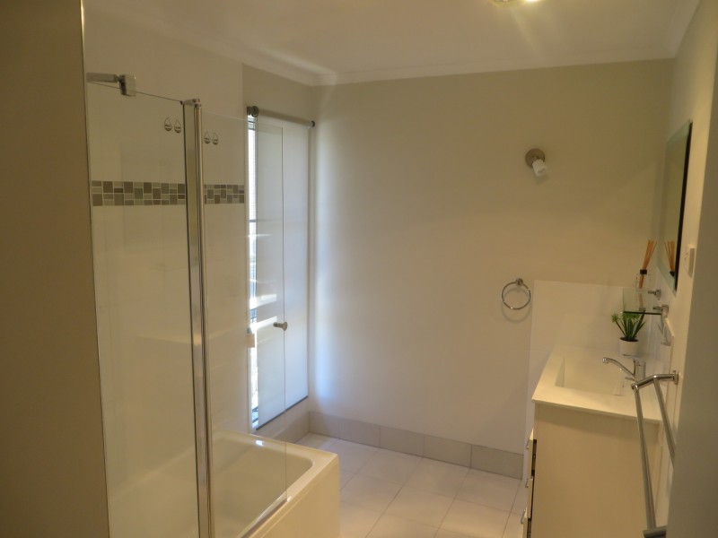 8/18 PARKSIDE STREET, Tannum Sands QLD 4680