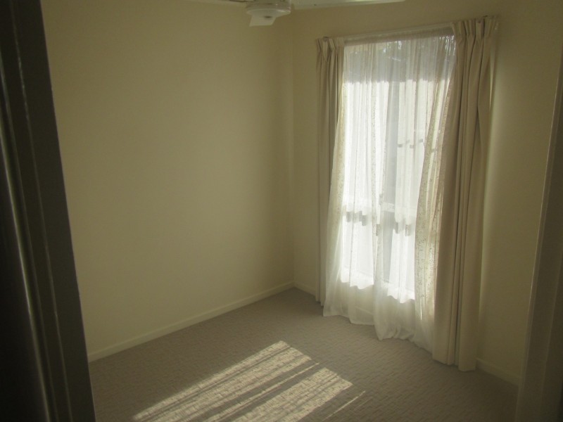 8/18 PARKSIDE STREET, Tannum Sands QLD 4680