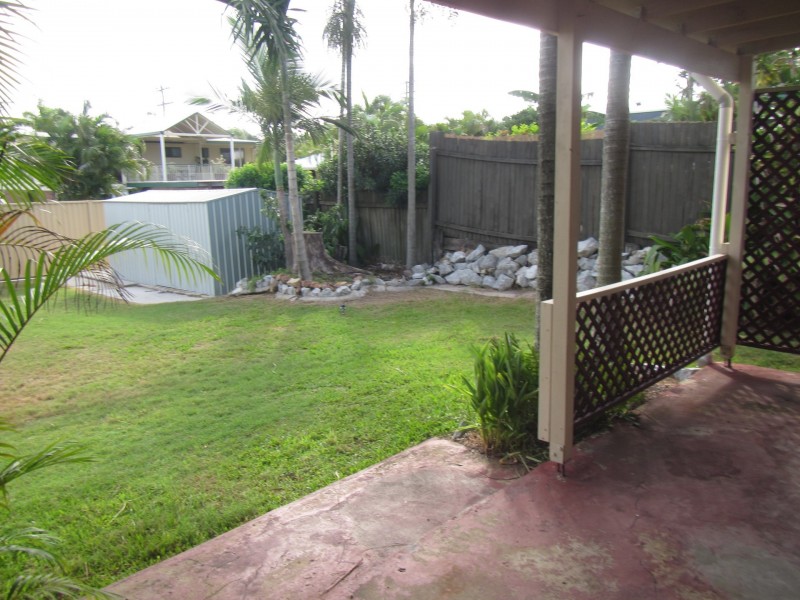 34 HAMPTON DRIVE, Tannum Sands QLD 4680