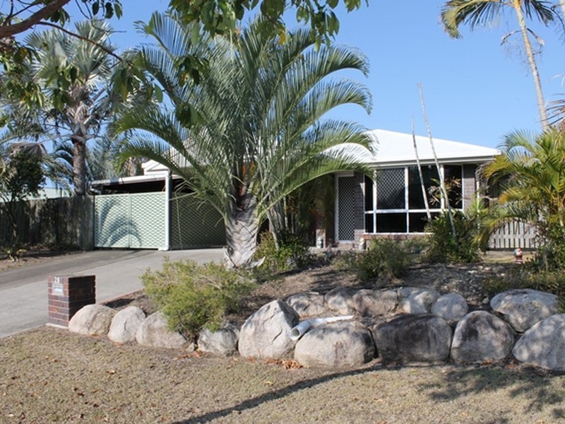 28 Curtis Avenue, Boyne Island QLD 4680