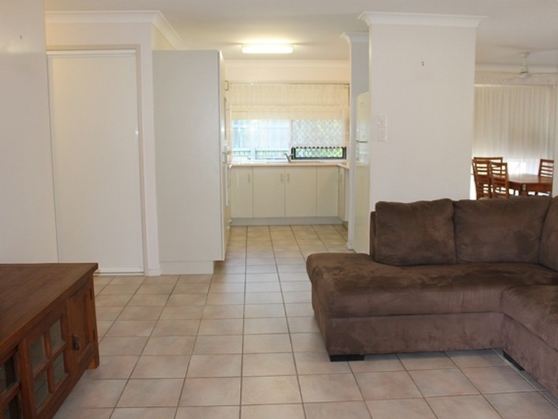 28 Curtis Avenue, Boyne Island QLD 4680