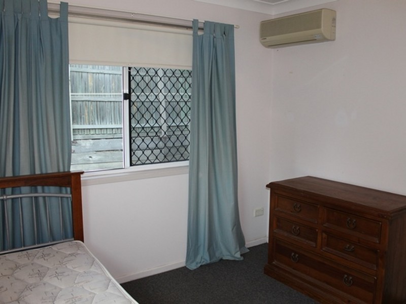 28 Curtis Avenue, Boyne Island QLD 4680