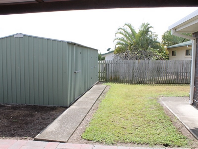28 Curtis Avenue, Boyne Island QLD 4680