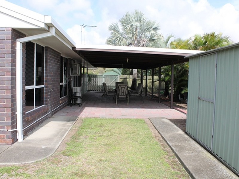 28 Curtis Avenue, Boyne Island QLD 4680