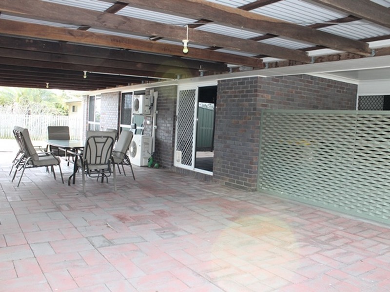 28 Curtis Avenue, Boyne Island QLD 4680