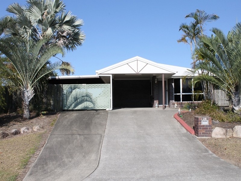28 Curtis Avenue, Boyne Island QLD 4680