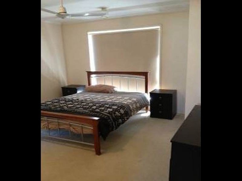 10/18 PARKSIDE STREET, Tannum Sands QLD 4680