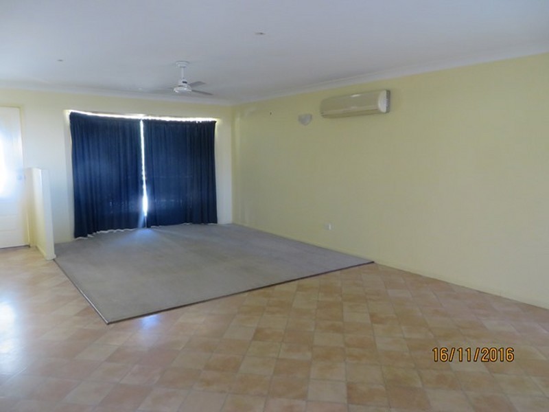 Unit 2/5 LAWRENCE COURT, Tannum Sands QLD 4680