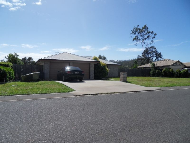 17 HUNTINGTON COURT, New Auckland QLD 4680