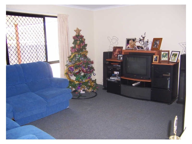 17 HUNTINGTON COURT, New Auckland QLD 4680