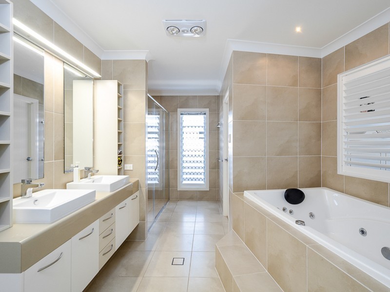 26 RIVERSIDE DRIVE, Tannum Sands QLD 4680