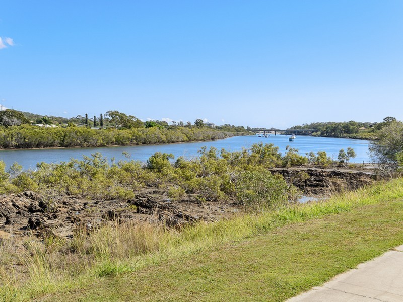 26 RIVERSIDE DRIVE, Tannum Sands QLD 4680