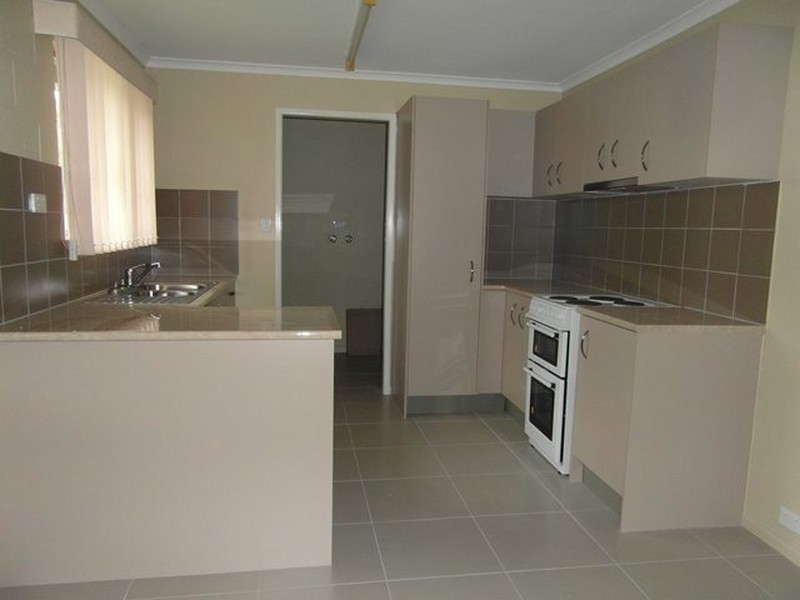32 ALEXANDER STREET, Boyne Island QLD 4680
