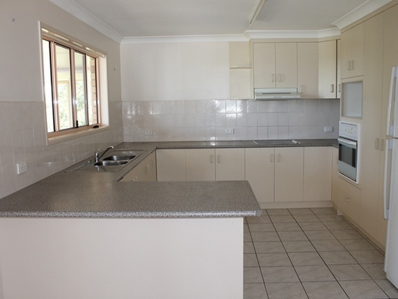 25 Pacific Avenue, Tannum Sands QLD 4680